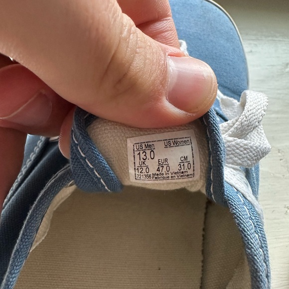 Vans shoes - Picture 4 of 4